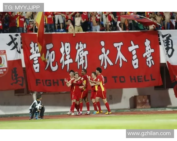 中国足球女星引领风潮 男足明星共谱中国足球新篇章