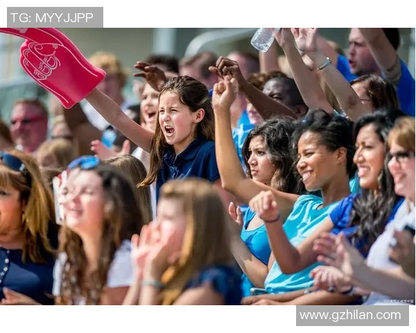 足球巨星最新来京消息引发关注 球迷热切期待与明星互动
